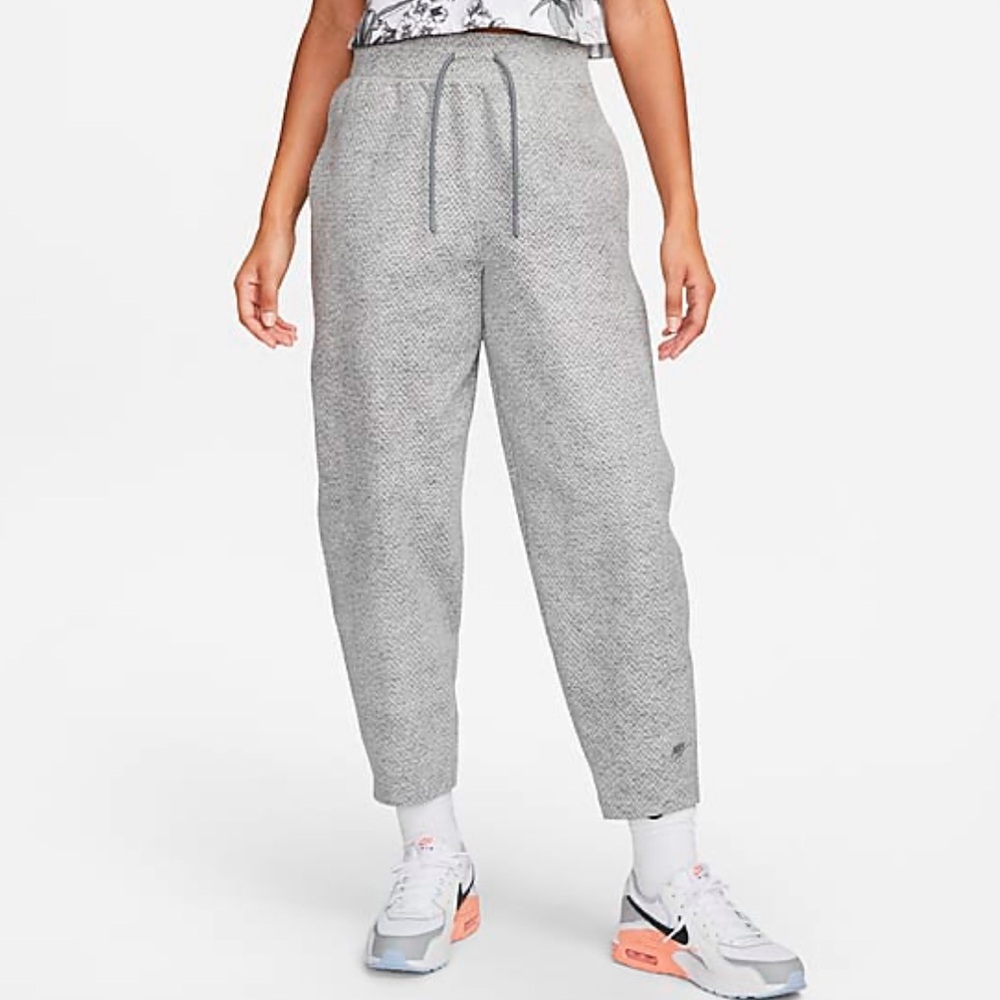 NWT Nike loose fit pants